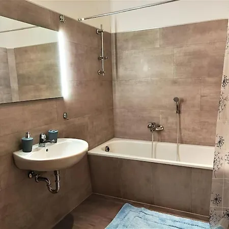Διαμέρισμα Modernes Mit Balkon Μαγδεβούργο